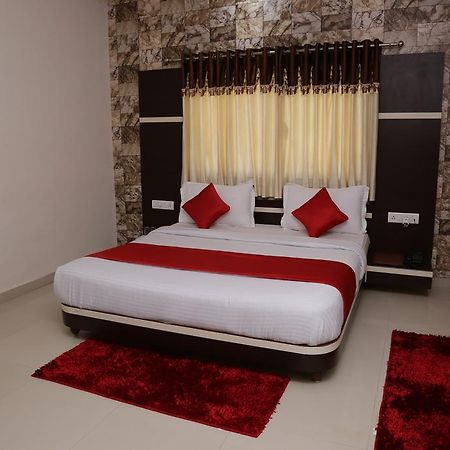 Hotel Rudra Plaza Dwarka  Exterior photo