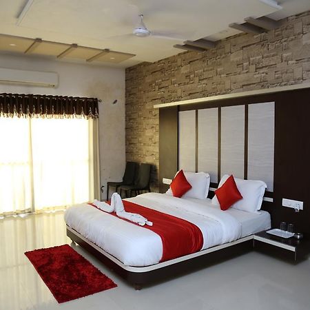 Hotel Rudra Plaza Dwarka  Exterior photo