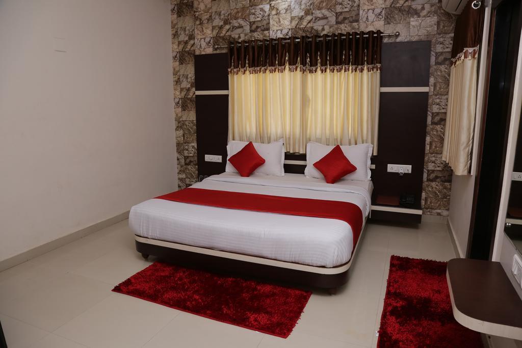 Hotel Rudra Plaza Dwarka  Exterior photo
