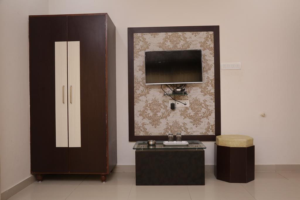 Hotel Rudra Plaza Dwarka  Exterior photo