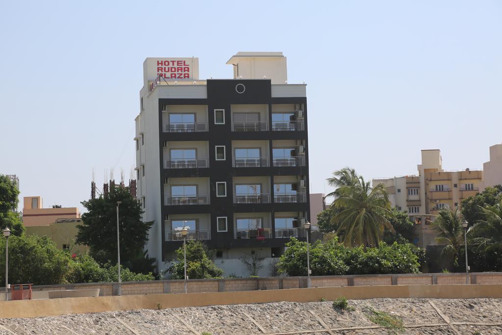 Hotel Rudra Plaza Dwarka  Exterior photo
