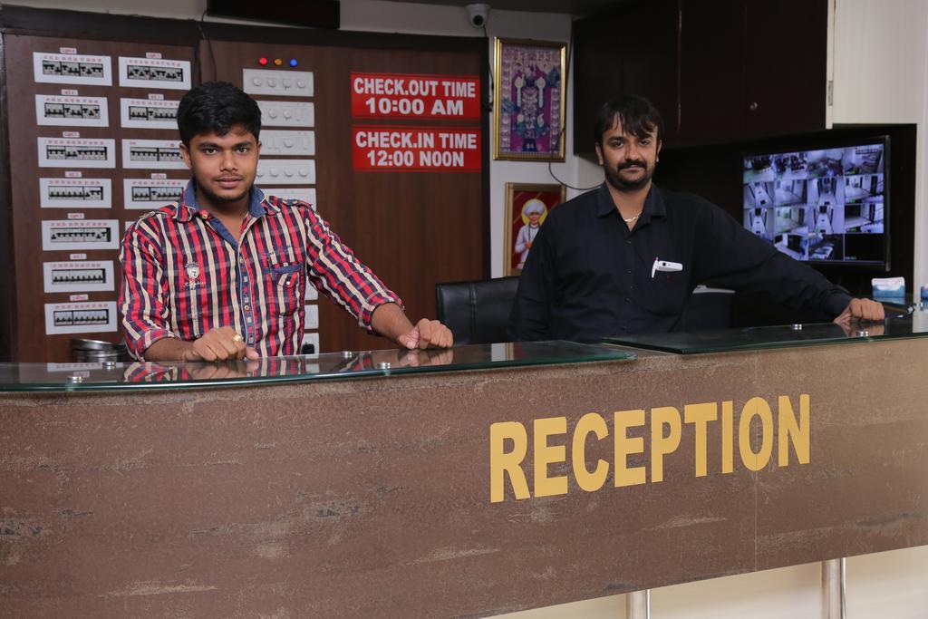 Hotel Rudra Plaza Dwarka  Exterior photo
