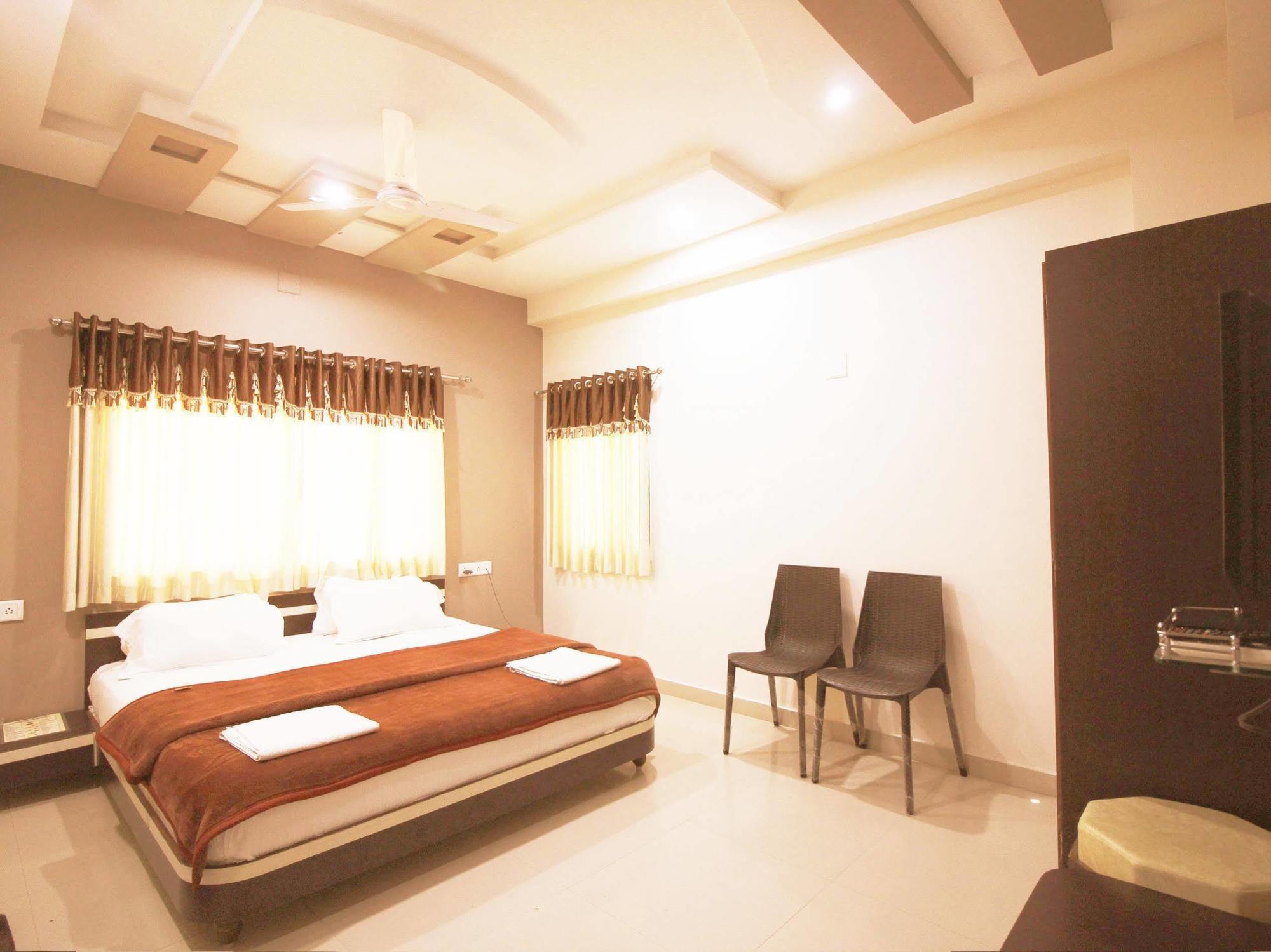Hotel Rudra Plaza Dwarka  Exterior photo